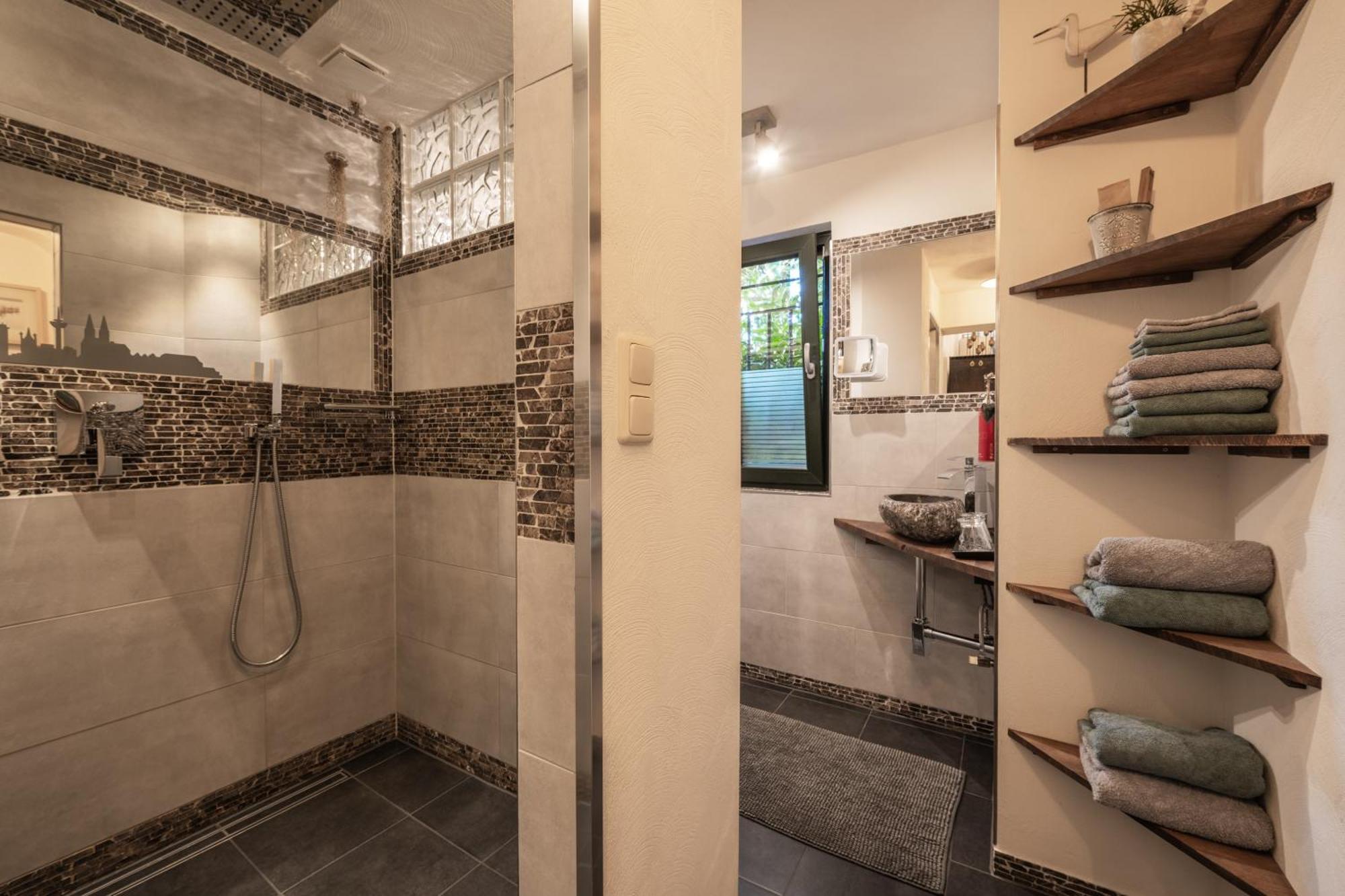 Boutique Apartments Benz I-Iii Bergisch Gladbach Eksteriør billede